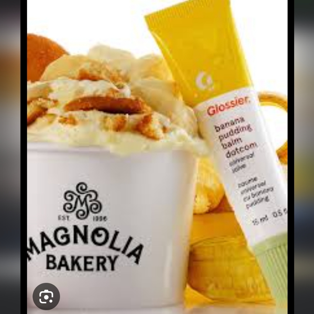 ▪︎☆ Glossier Banana Pudding Balm Dotcom & Banana Key Chain~ Balm Holder - Picture 7 of 7